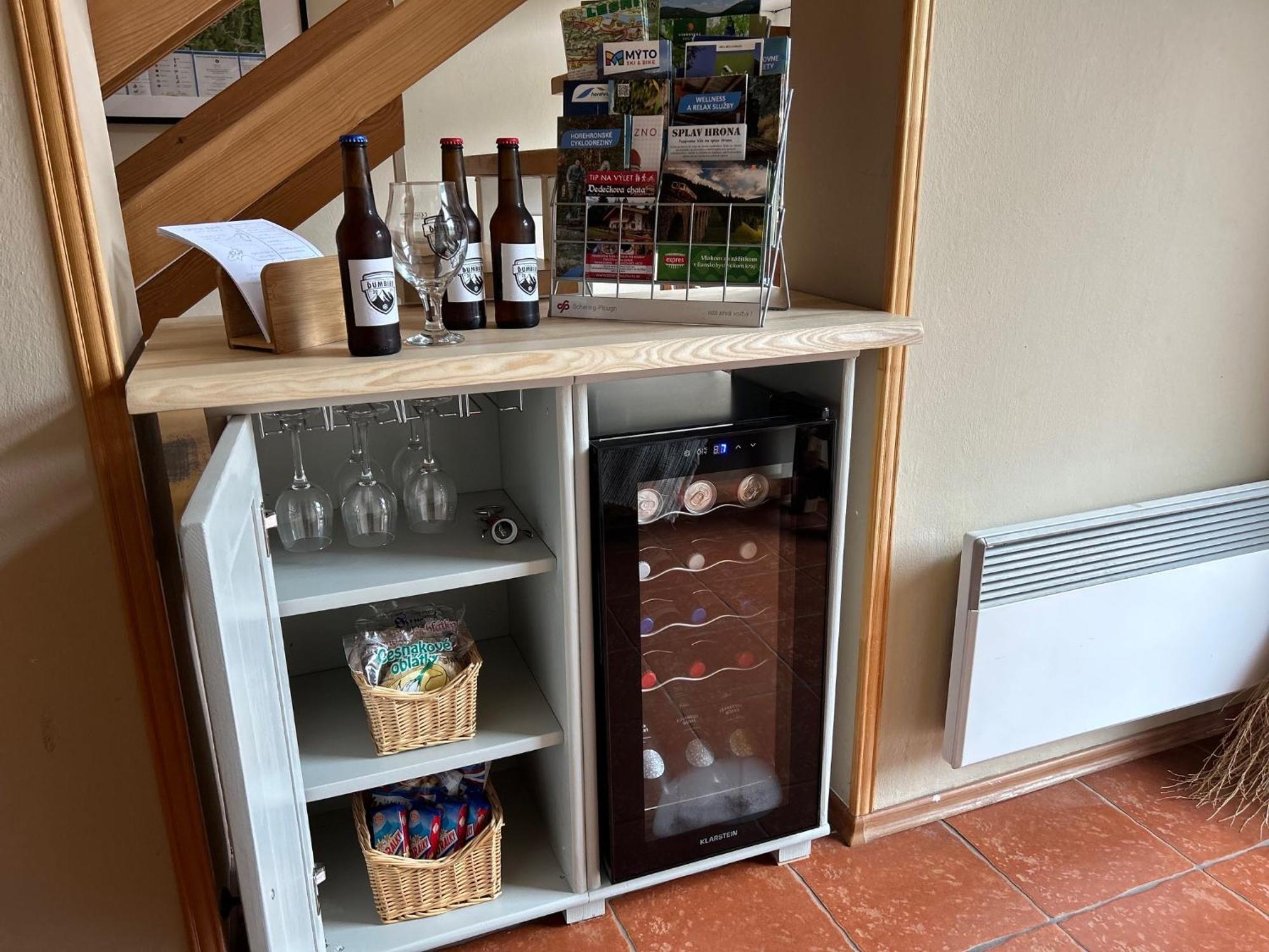 多塞克斯特兰尼山间小屋 Mýto pod Ďumbierom 外观 照片