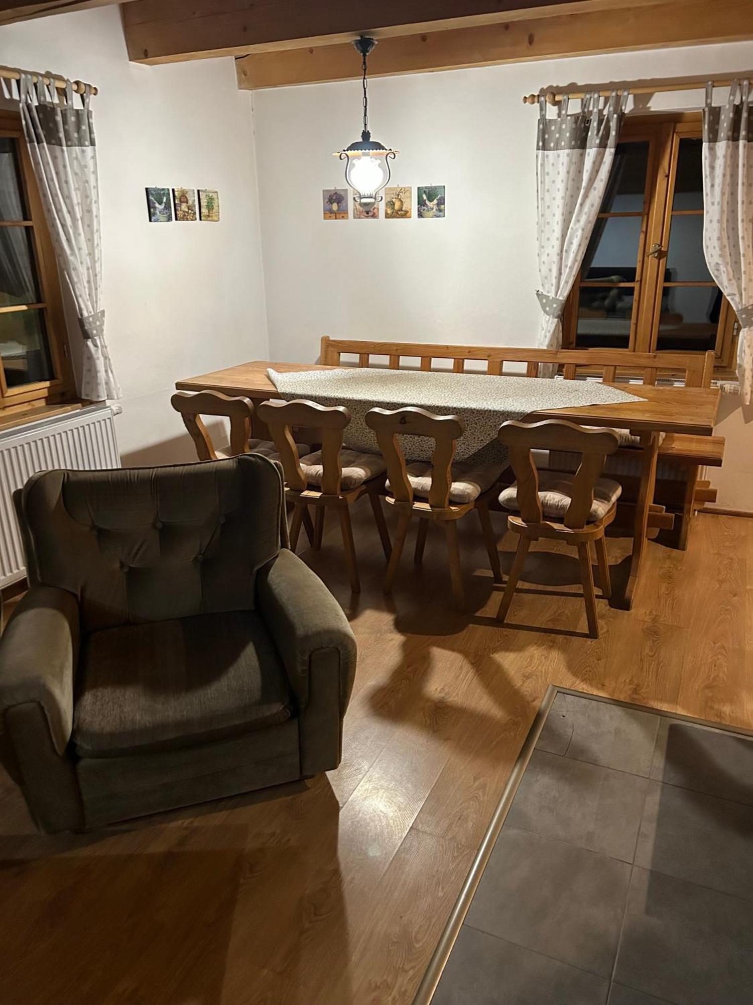 多塞克斯特兰尼山间小屋 Mýto pod Ďumbierom 外观 照片
